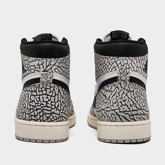 Air Jordan Retro I High OG - Picture 3 of 10